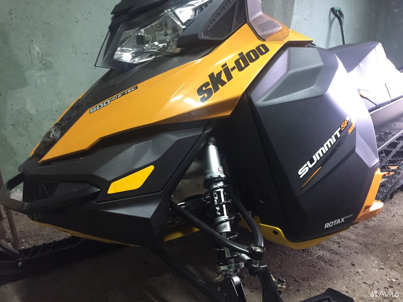 Ski doo summit 600