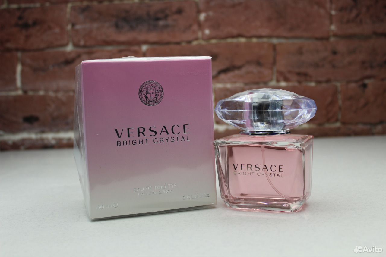 Versace Bright Crystal. Версаче Кристалл розовые. Versace Bright Crystal Ноты.