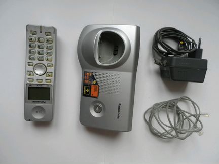 Цифровой беспроводной телефон Panasonic KX-TG7105R