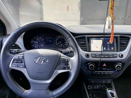 Hyundai Solaris 1.6 AT, 2018, седан