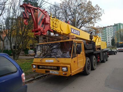 Продажа автокран Kato (Като) 32 метра 30 тонн