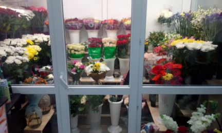 Продам бизнес цветочный магазин