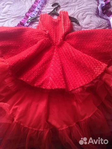 Продам очень красивое платье на 8-11лет
