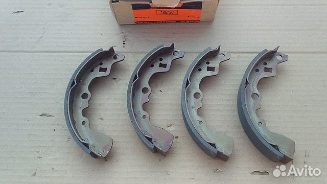 Suzuki Swift Тормозные колодки задние