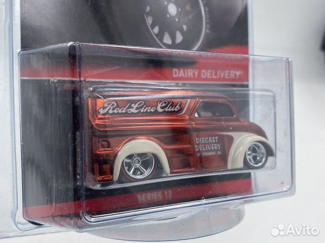 Hotwheels RLC Dairy Delivery 2013 1/64