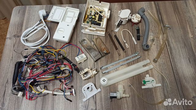 Б.у. запчасти от компактной посудомоечной машины