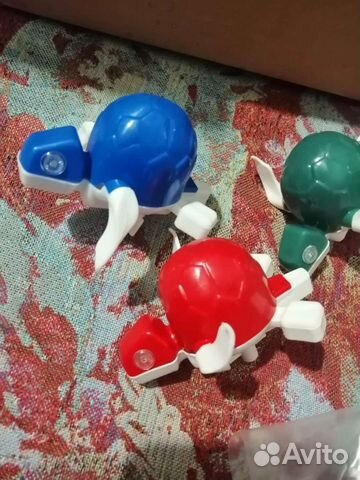 Игрушки ссср. заводные плавающие