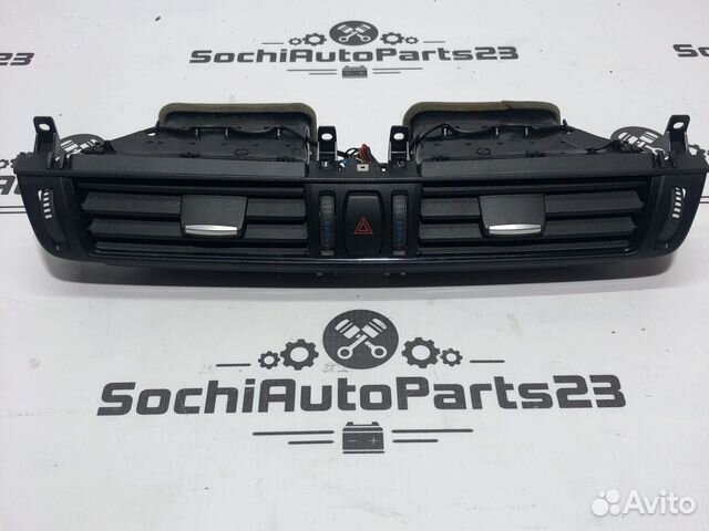 Воздуховод в торпеду BMW X5 F 15