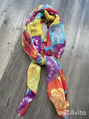 Женский платок (шарф)
