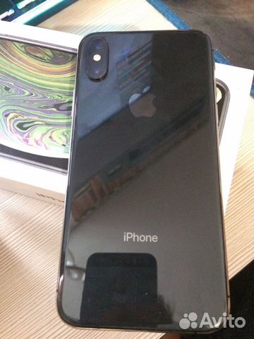Телефон iPhone XS 64