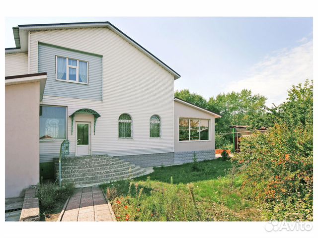 

10-к. и более коттедж, 500 м²