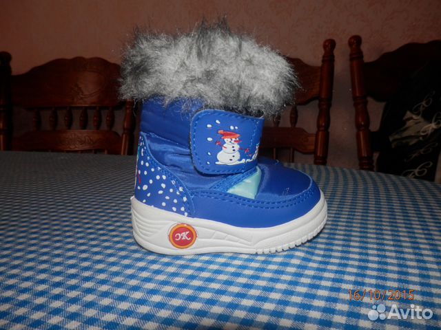 Новые зимние сапожки дутики, стелька 11 см Новые зимние сапожки дутики, стелька 11 см