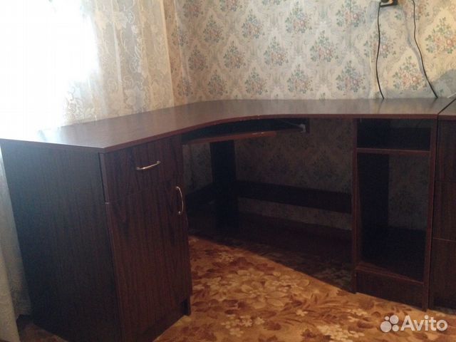 Стол компьютерный угловой, возможно использовать к