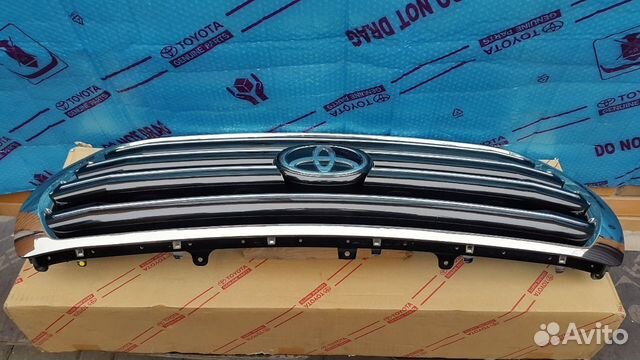 Эмблема toyota Land Cruser 200 2008-2015 Эмблема toyota Land Cruser 200 2008-2015