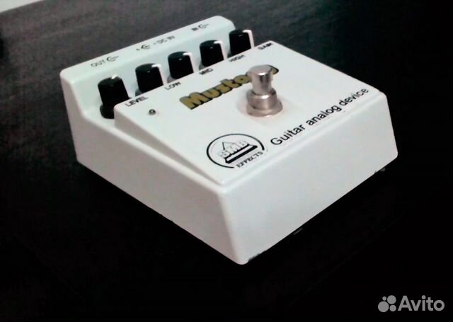 Гитарная примочка Mustang