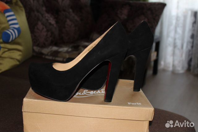 Туфли черные замшевые Louboutin