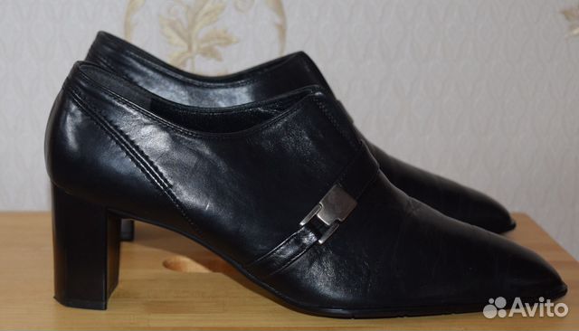 Чёрные кожаные полуботинки туфли 40 на каблуке
