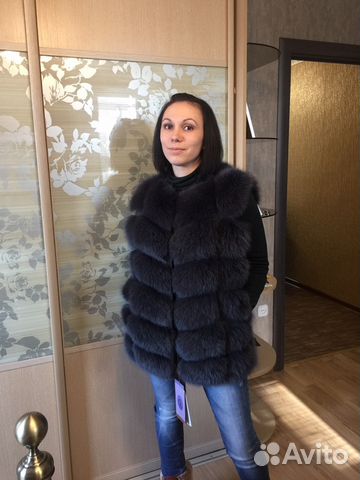 Жилетки меховые песец натуралочка Жилетки меховые песец натуралочка