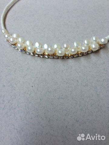 Ободок с жемчугом и стразами