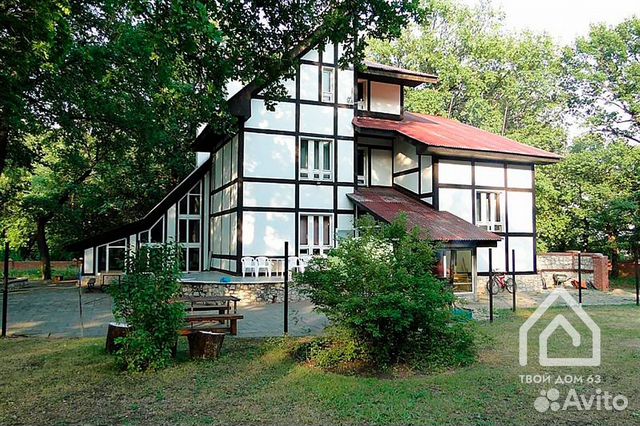

5-к. коттедж, 550 м²
