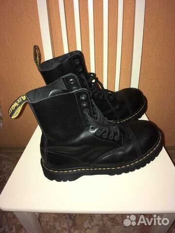 dr martens 10966