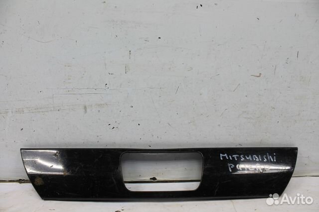 Накладка чехла запасного колеса Mitsubishi Pajero