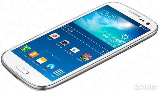 Смартфон SAMSUNG I9300 Galaxy S III 16GB (белый)