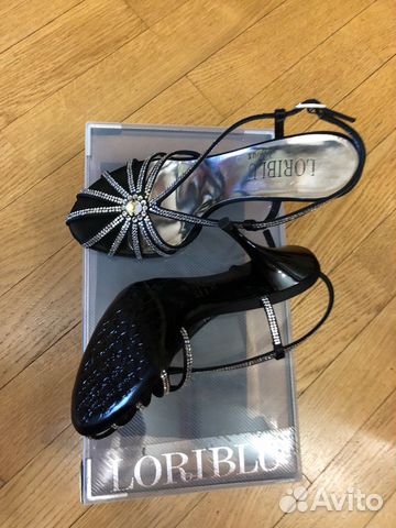 Босоножки новые Loriblu