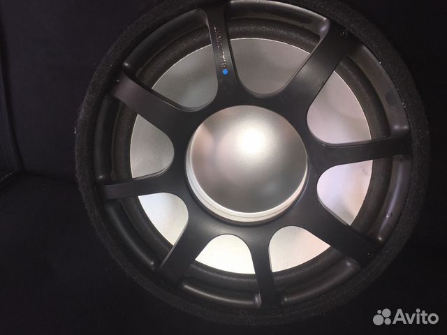 Сабвуфер Blaupunkt Сабвуфер Blaupunkt
