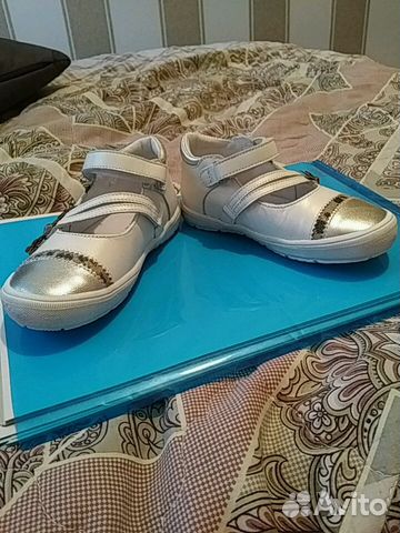 Новые туфли Catimini Новые туфли Catimini