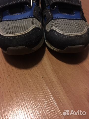 Кроссовки на мальчика. Р-р 28