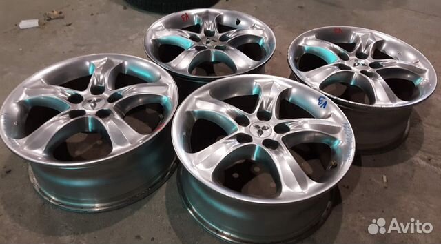 Разборка Mitsubishi Outlander / Grandis Разборка Mitsubishi Outlander / Grandis