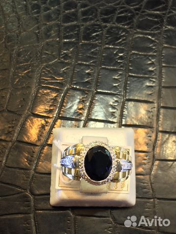 Золотая мужская печатка с бриллиантами