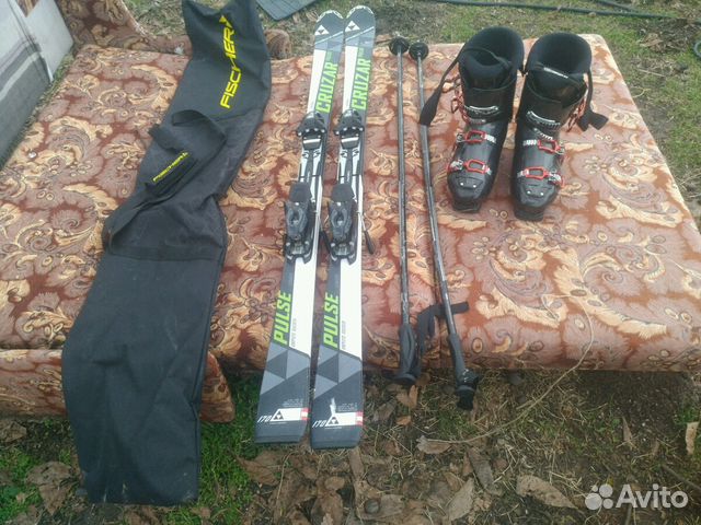 Горные лыжи, крепление, палки и чехол в комплекте
