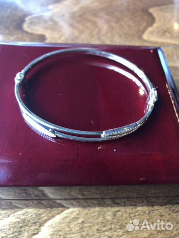 Золотой браслет с бриллиантами Золотой браслет с бриллиантами