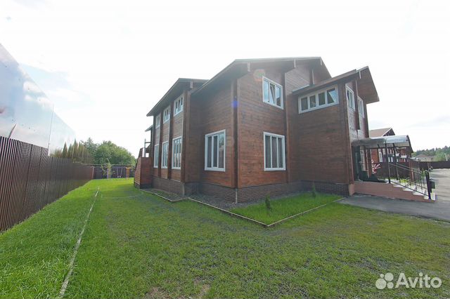 Коттедж 900 м² на участке 14 сот. Коттедж 900 м² на участке 14 сот.