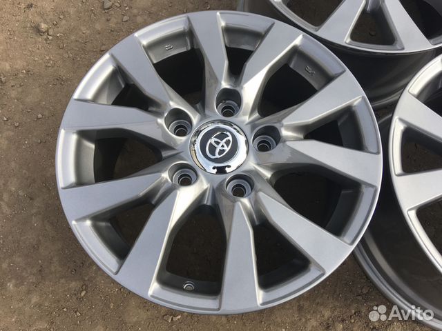 Оригинальные диски R18 от Toyota Land Cruizer 200 Оригинальные диски R18 от Toyota Land Cruizer 200