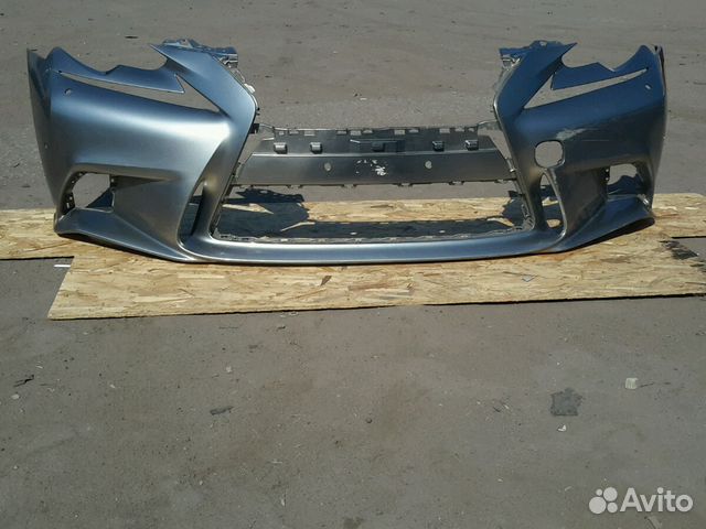 Передний бампер Лексус IS 250 F-sport