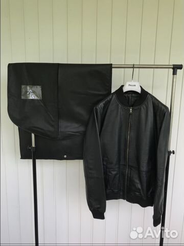 Кожаная мужская куртка Pollini. Новая Кожаная мужская куртка Pollini. Новая