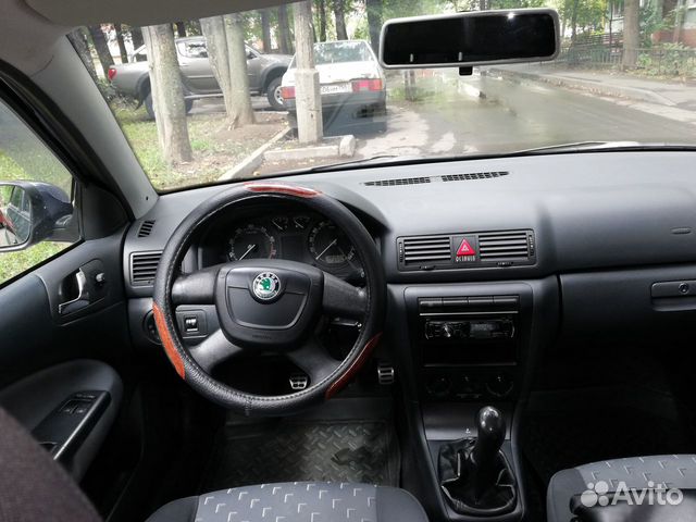 Skoda Octavia 1.6 МТ, 2010, 190 000 км