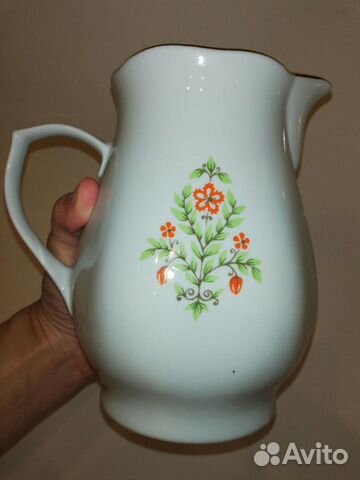 Кувшин фарфоровый времен СССР