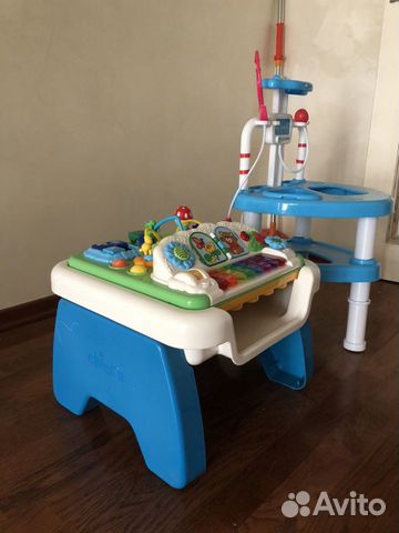 Развивающий музыкальный стол Chicco