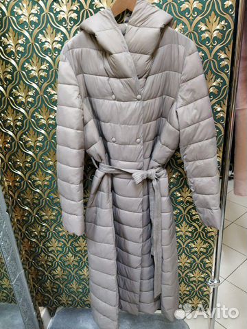 Стильное пальто с капюшоном Италия Стильное пальто с капюшоном Италия