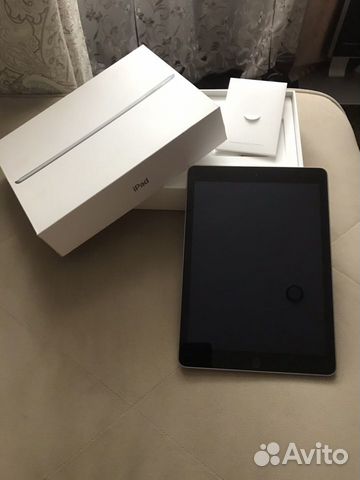 iPad Wi-Fi 32GB Space Gray