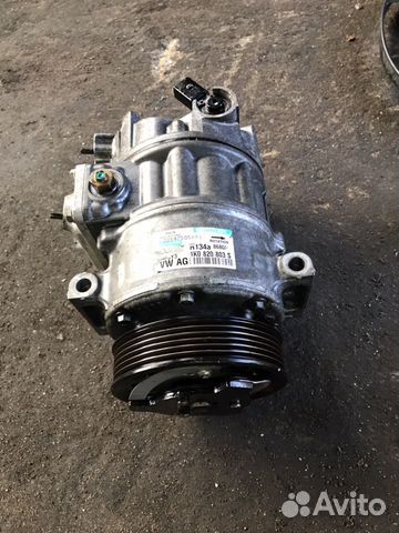 Компрессор кондиционера на VW пассат B6 1K0820803S