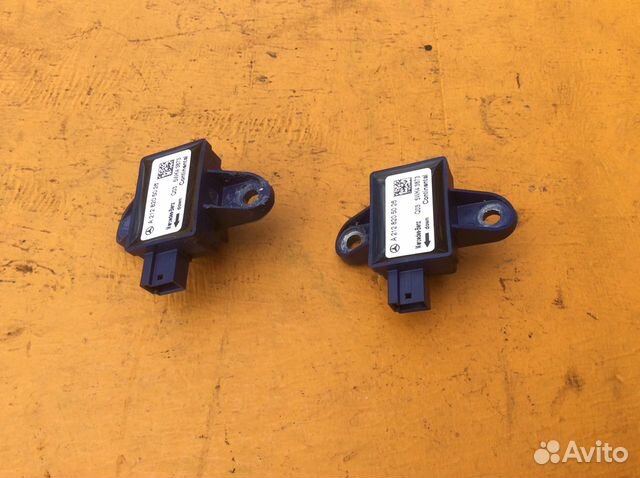 Датчик airbag удара Mercedes w212 W207 w218 E CLS Датчик airbag удара Mercedes w212 W207 w218 E CLS