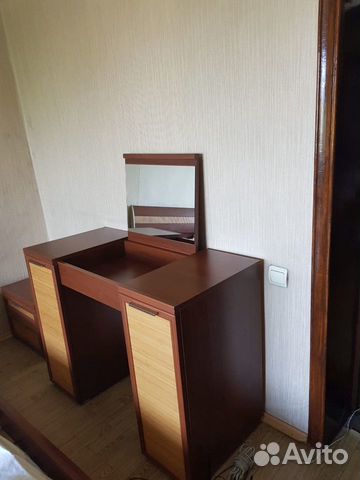 Комод с зеркалом Комод с зеркалом