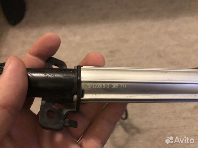 Стекло очеститель фарный левый пежо-408