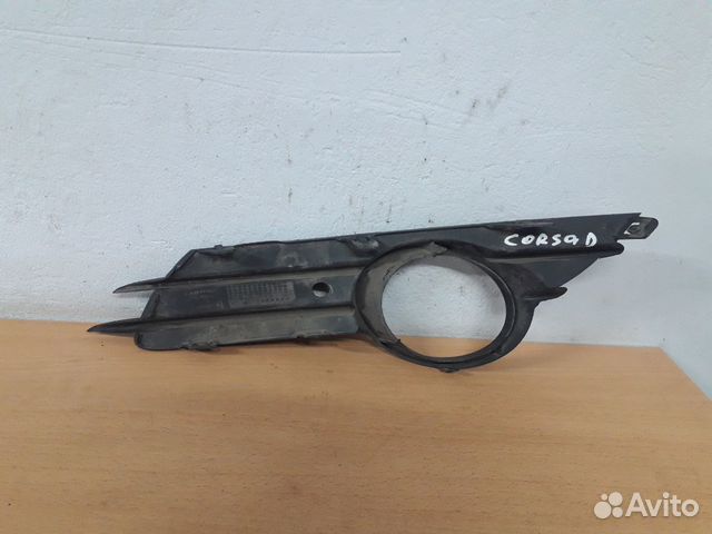 Решётка в бампер opel corsa D 475498858A Решётка в бампер opel corsa D 475498858A