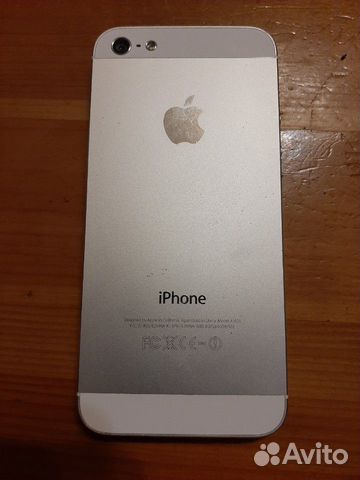 Телефон iPhone 5 16гб